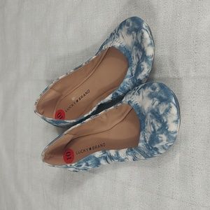 Lucky Brand White Blue Marble Slip On Ballet Slippers Flat Womens Size 10